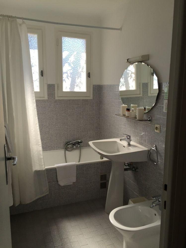 Hotel Castel Garoupe Antibes Esterno foto