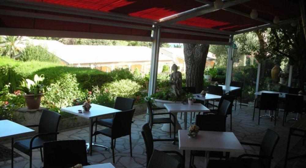 Hotel Castel Garoupe Antibes Esterno foto