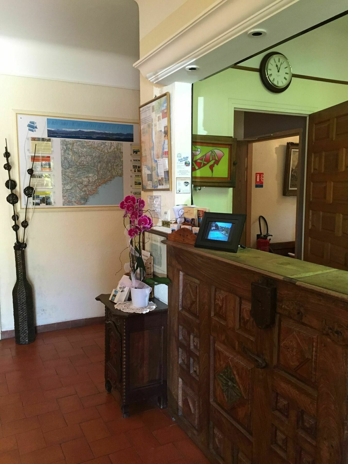 Hotel Castel Garoupe Antibes Esterno foto