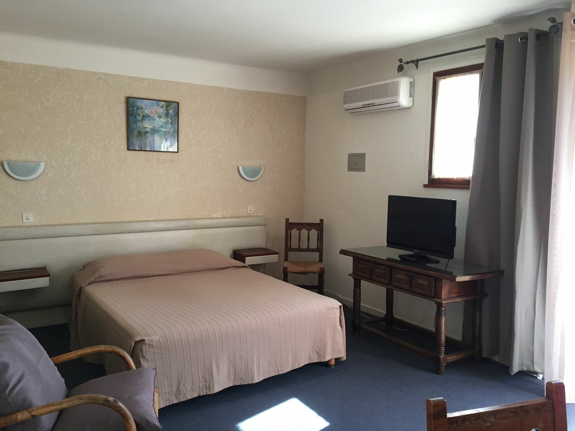 Hotel Castel Garoupe Antibes Esterno foto